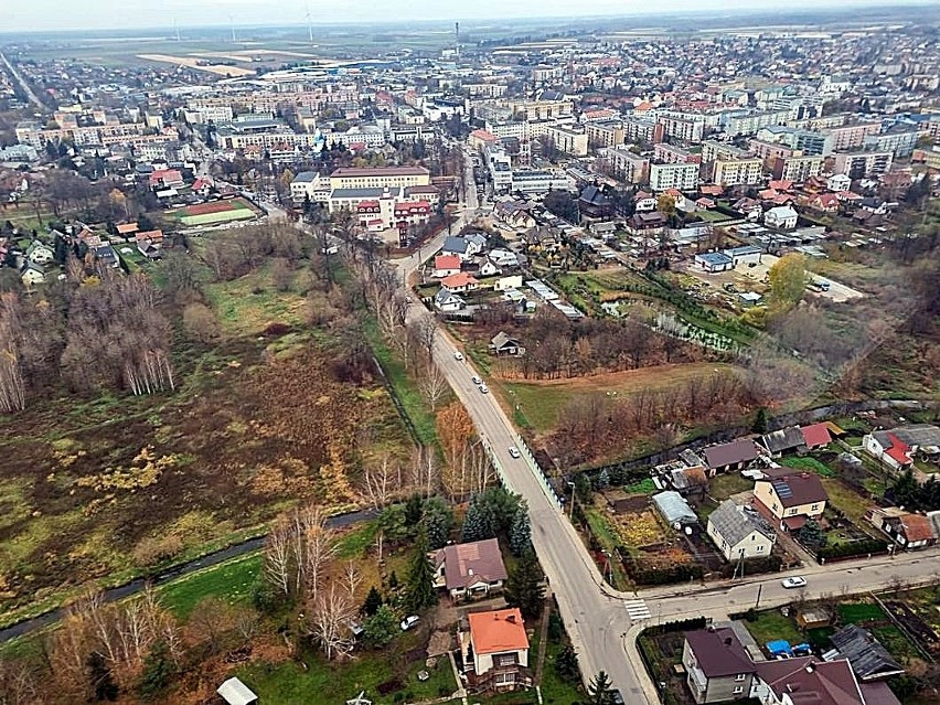 Podlaskie. Policja zatrzymała 7 kolejnych przewoźników nielegalnych migrantów. Obława na kierowcę karetki (zdjęcia, wideo)