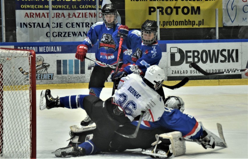 Hokej, kwalifikacja OOM. Głodne sukcesu Niedźwiadki Sanok „połknęły” Unię Oświęcim