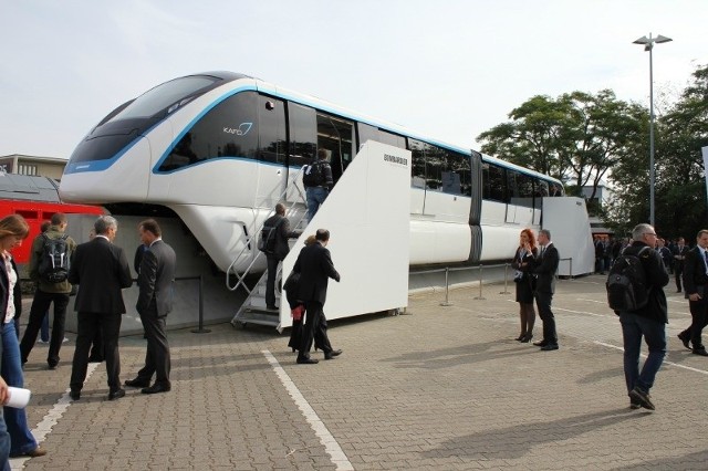 Podczas targów w Berlinie kolejka firmy Bombardier była jednym z najchętniej oglądanych pojazdów.