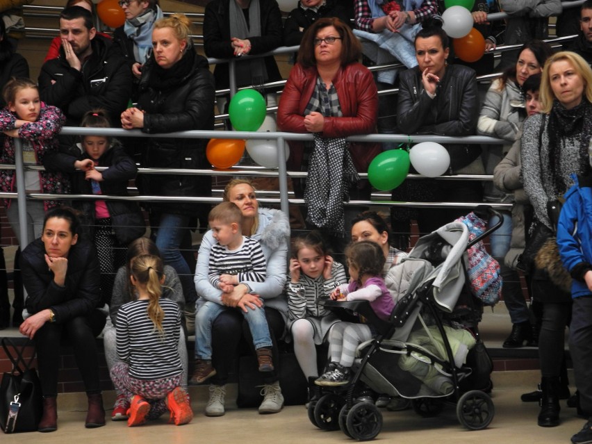 Losowanie klas w podstawówkach. Rodzice oburzeni