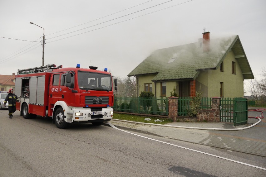 Podczas akcji koneckich strażaków na miejscu piątkowego...