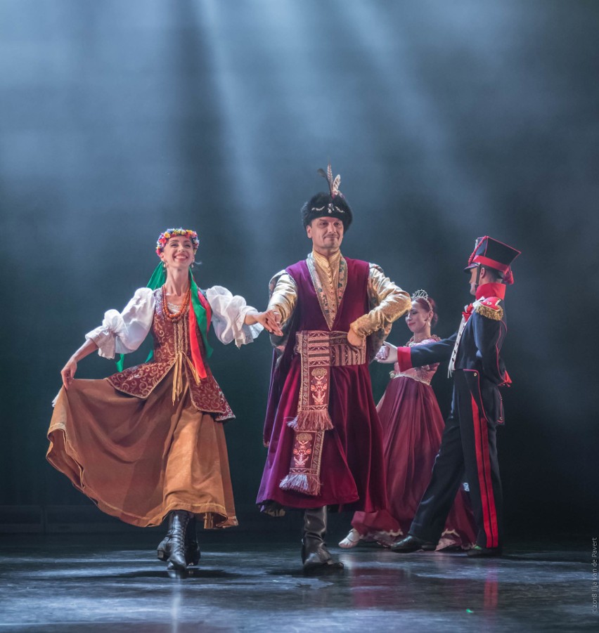 Spektakl "Poloneza czas zacząć" Baletu Cracovia Danza