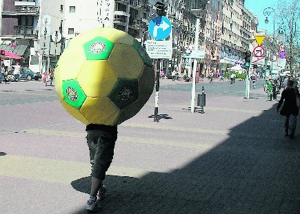 W ofertach OHP dla młodzieży trudno przebierać, bo jest skromna. Sprawdziliśmy, na co mogą liczyć młodzi łodzianie.