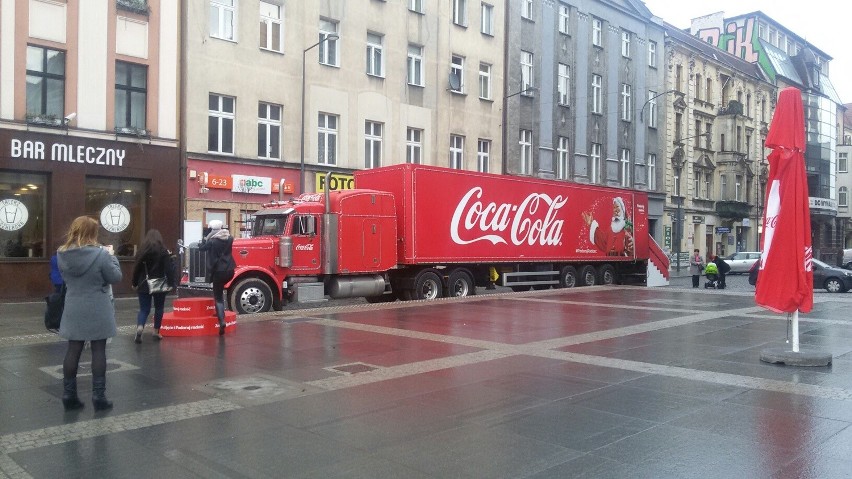 Ciężarówka coca - coli w Katowicach