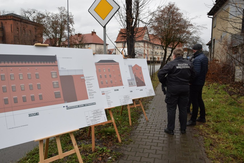 Na modernizację części ZK w Raciborzu oraz budowę hali...