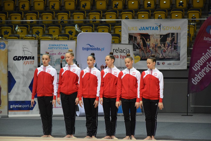 Gdynia Rhythmic Stars 2022. Ceremonia nagradzania juniorek i seniorek w układach indywidualnych oraz zespołowych ZDJĘCIA