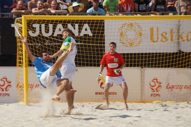 Na specjalnie wybudowanym stadionie plażowym w Ustce nie zabraknie widowiskowych akcji.