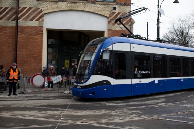 Pierwsza zniżka na Karcie Krakowskiej obejmie komunikację miejską