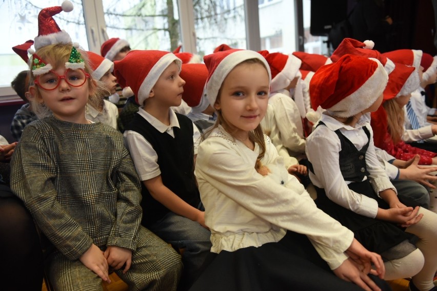 Mikołajki w „dziewiątce” na Wrzosach. Zobaczcie zdjęcia! 