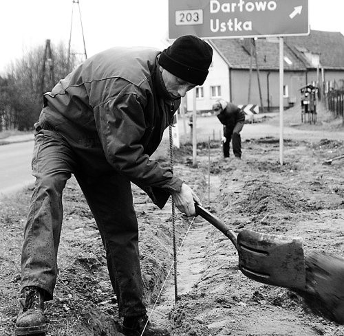 Chodnik w Suchej ma być gotowy pod koniec tego tygodnia.