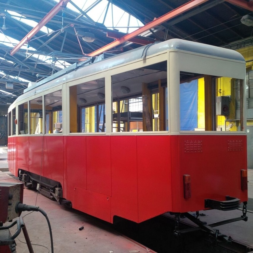 Wrocław: Zabytkowy wagon tramwaju prawie gotowy. Zobacz, jak wygląda [FOTO, TRASA]