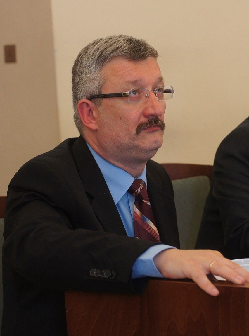 Maciej Przybylak znany jest z niezależnych sądów w PRO