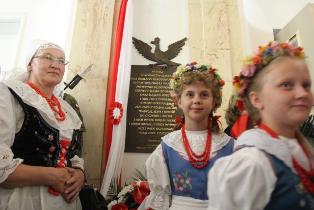 Z okazji 95 rocznicy przyłączenia Śląska do Polski w Śląskim Urzędzie Wojewódzkim została odsłonięta pamiątkowa tablica