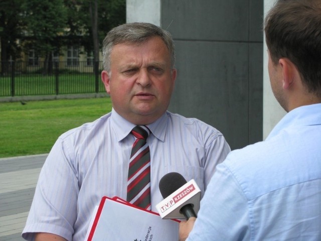 Stanisław Kruczek zapewnia, że o posadzie posła czy senatora nie myśli.