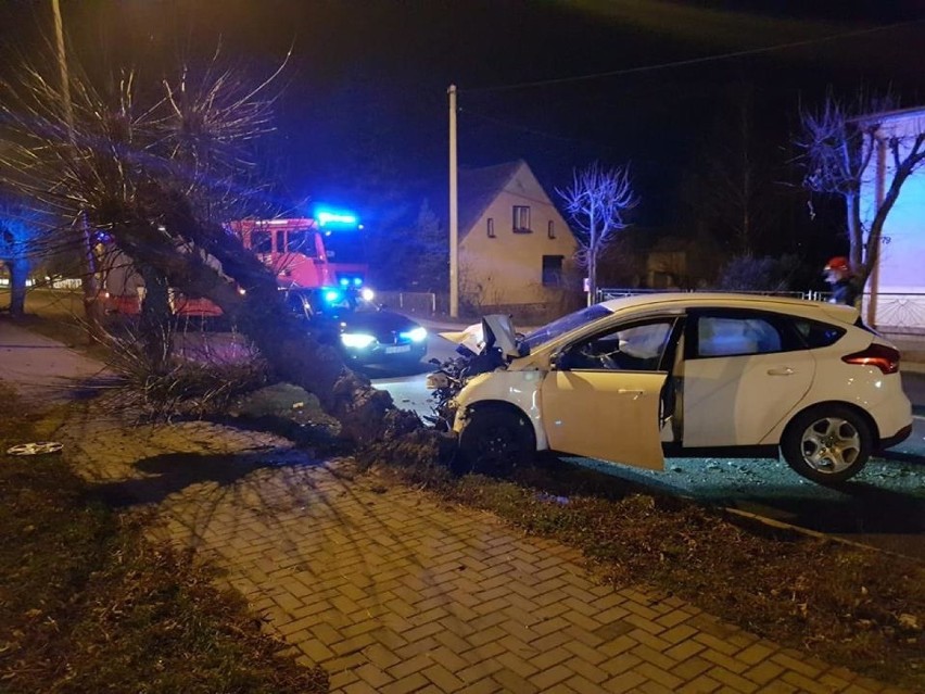 Ponadto w fiacie doszło do pożaru komory silnika. Ogień...