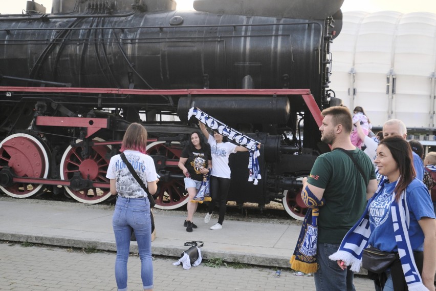 Po porażce ze Śląskiem (0:1) poznaniacy spadli na ostatnią...