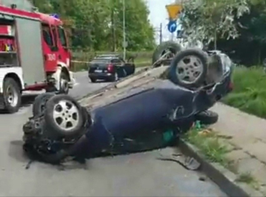 Groźnie wyglądający wypadek na Brochowie. Kierowca miał trzy...