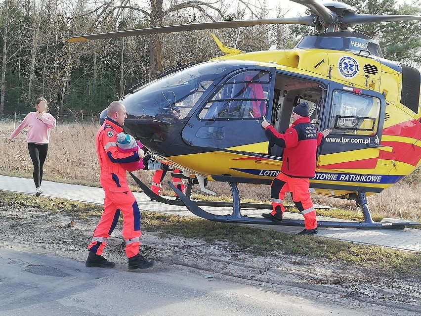 Annopol. Trzyletni chłopiec wpadł do studni. Uratowali go strażacy (ZDJĘCIA)