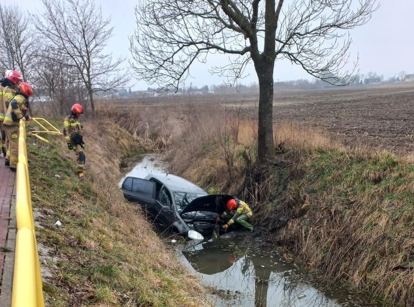 Na szczęście nic złego nie stało się kierowcy, który...