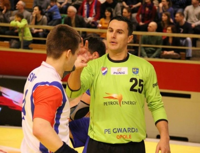 Bramkarz Vadimir Bozic obronił dziewięć rzutów rywali, a Paweł Swat zdobył pięć bramek.