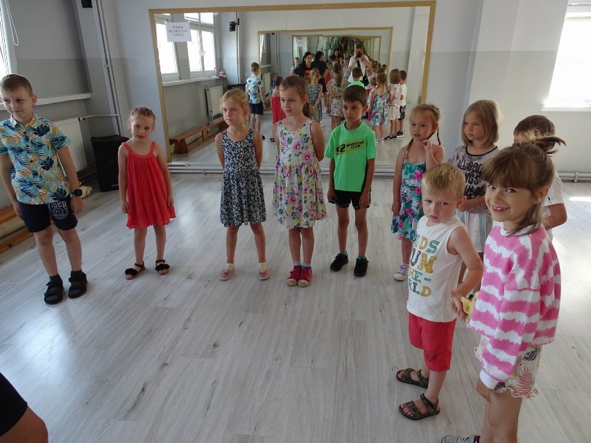 Zumba kids w ChDK z prowadzącą Moniką Adamaczyk. Znamy...