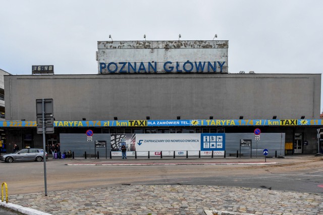 Zarząd PKP podjął decyzję i wiadomo już, że w budynku starego dworca będzie się znajdować m. in. hotel i biurowiec. Nie znaczy to, że nie odzyska on swojej dawnej funkcji, bowiem również takie plany ma spółka. Inwestycją będzie się zajmowała ta sama firma, która ma zbudować nowy dworzec.