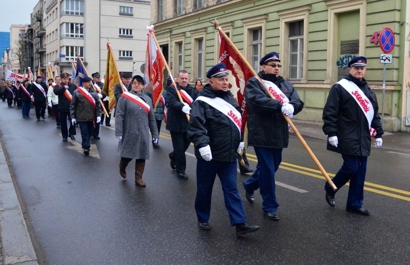 Marsz Solidarności na ul. Sienkiewicza. Ostre wystąpienie Waldemara Krenca [zdjęcia]