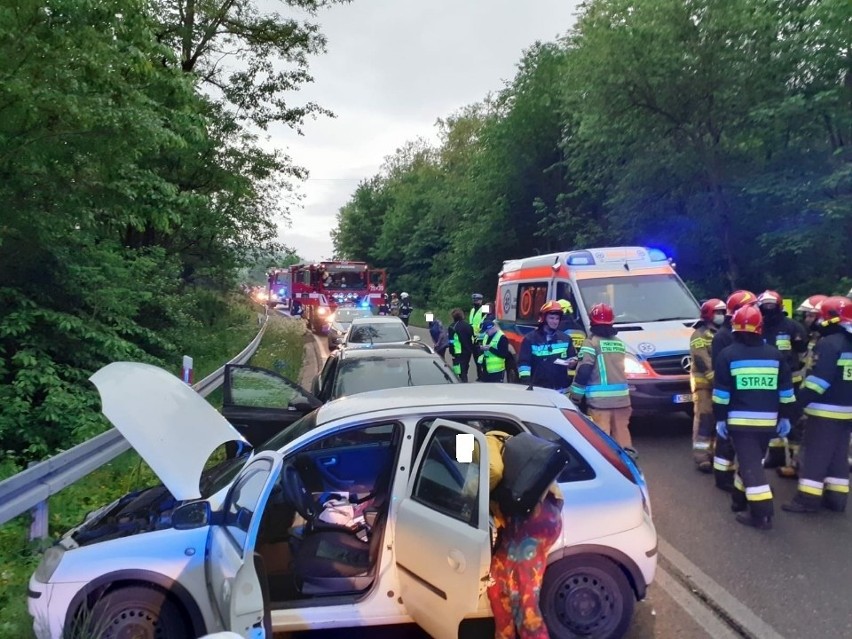 Harbutowice. Wypadek na drodze wojewódzkiej. Ruch odbywa się już normalnie