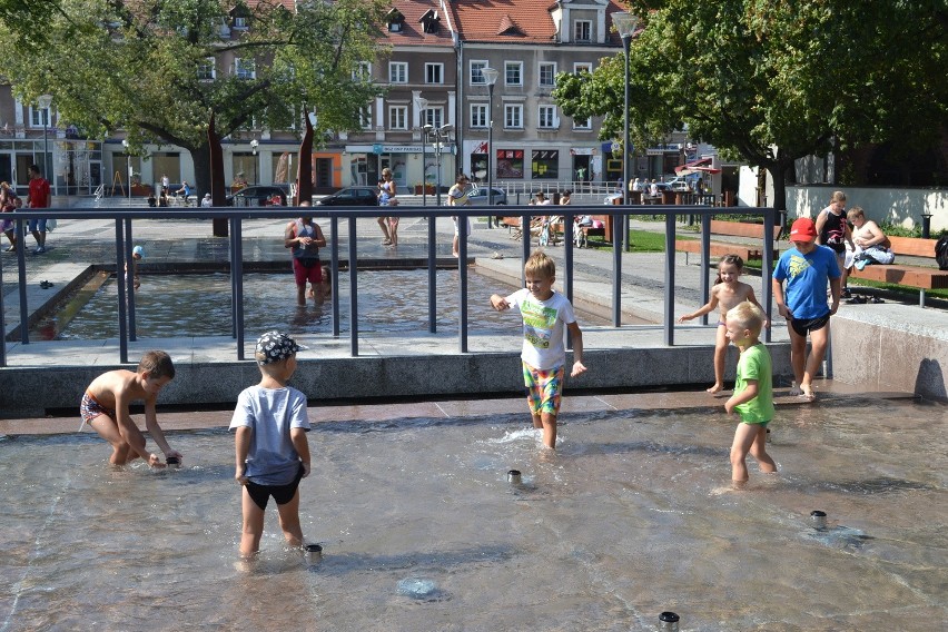 Ostatni dzień wakacji a w Raciborzu kurtyny i kąpiel w...