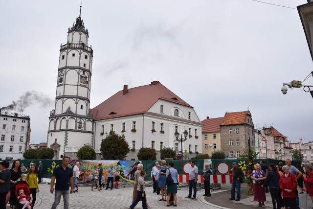 W opinii burmistrza Artura Rolka mieszkańcy Paczkowa są dyskryminowani przez powiat nyski.