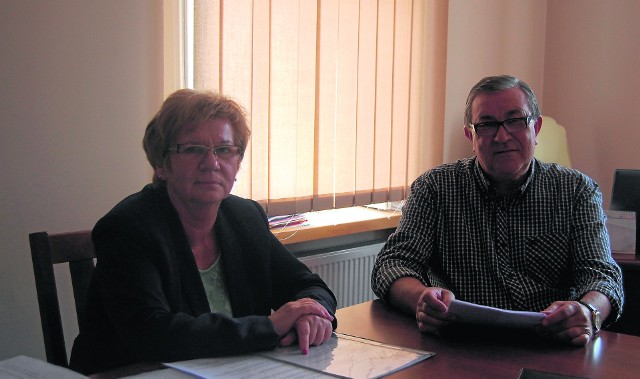 Wójt, Irena Rakowska i jej zastępca, Wiesław Bobiarski otrzymali już ponad 600 protestów
