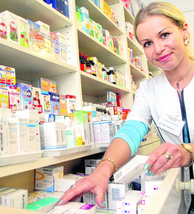Syropy i tabletki na kaszel i katar mogą służyć nie tylko zwalczaniu objawów choroby. Czy trudniej będzie je kupić?