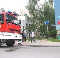 Po raz kolejny w ciągu ostatnich kilkunastu dni strażacy wóz pojawił się przy bloku znajdującym się na ul. 1 Maja 3.