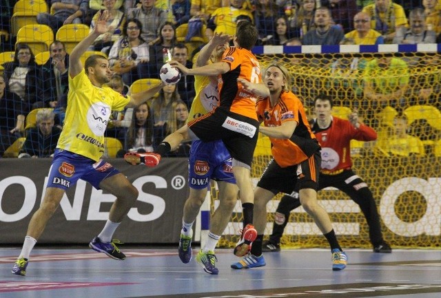 Vive Tauron Kielce - Kadetten Schaffhausen 33:24