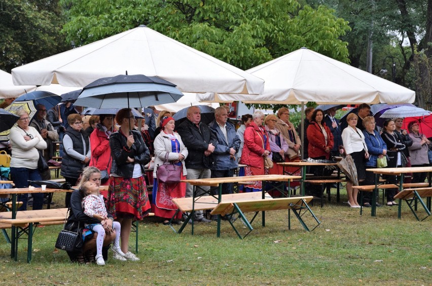 Pogoda lubi płatać figle. Przez całe lato rolnicy z regionu...