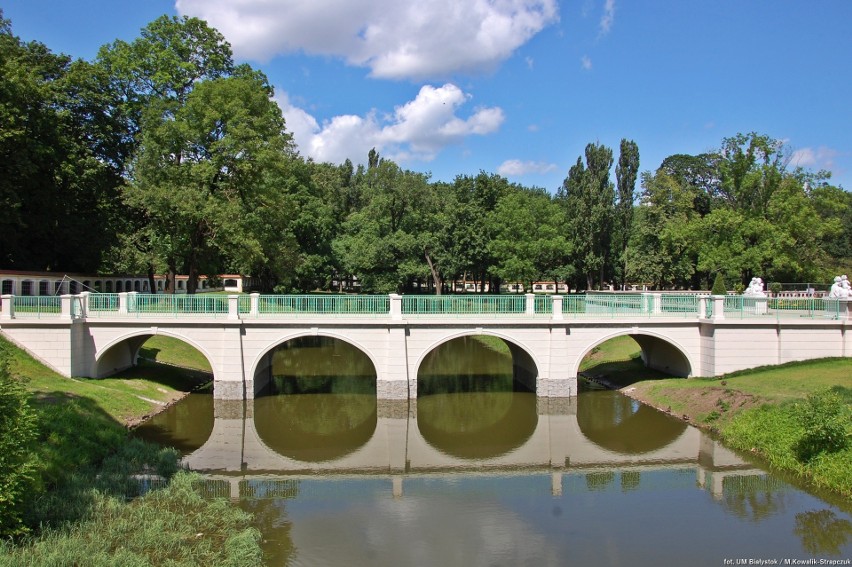 Białystok. Po przebudowie mostu w Ogrodzie Branickich pora na remont pałacowego ogrodzenia (zdjęcia)