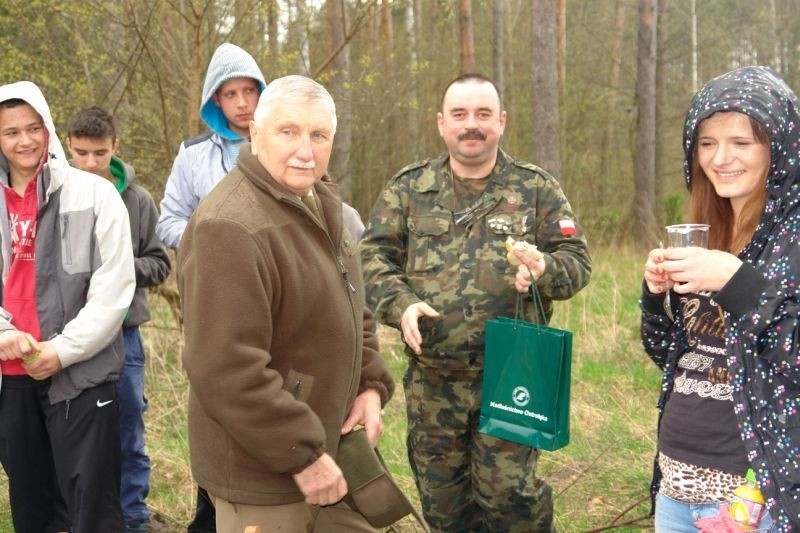 Przystań. Posadzili Las Pamięci Toniego Halika (zdjęcia)