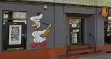 Jedna z najstarszych restauracji w Poznaniu kończy działalność. "Złota Kaczka" karmiła mieszkańców przez 45 lat! "To był wspaniały czas"