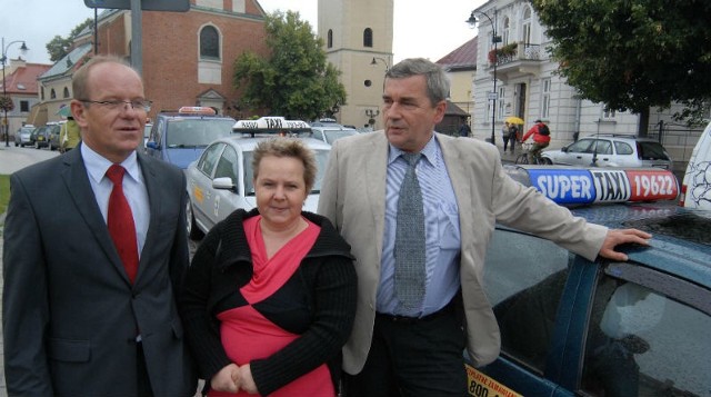 Wiesław Buż, Anna Hałoń-Sampieri i Bogusław Chmielowski (nz. od lewej): - Nie pozwolimy, aby kilka nieuczciwych osób działało na niekorzyść całego naszego środowiska. 