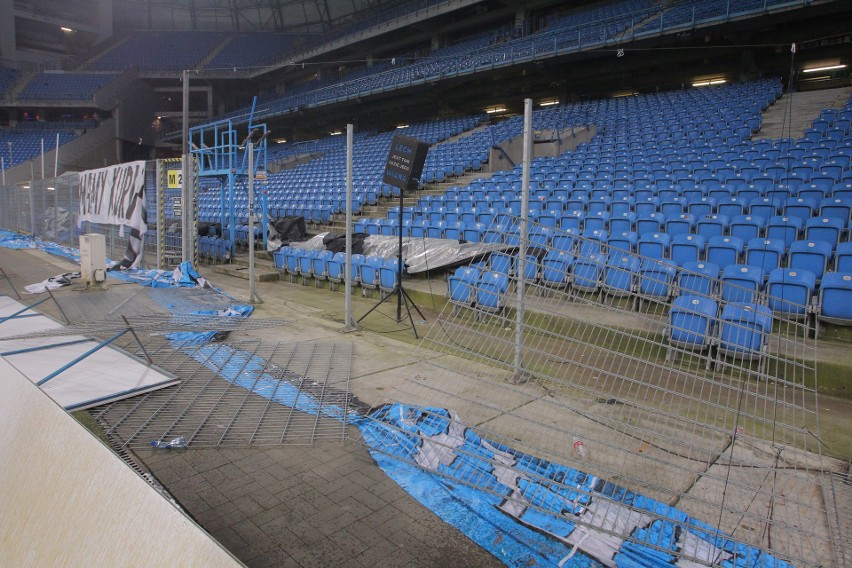 Lech Poznań: Tak wygląda zniszczony stadion po meczu z Legią