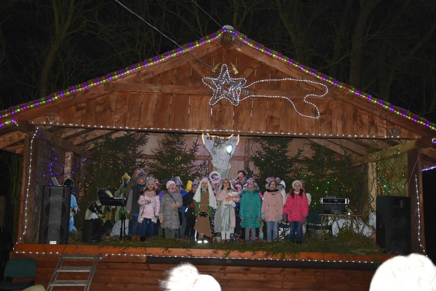 Doroczne kolędowanie przy stajence w Wielkim Rychnowie