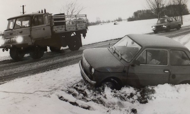 Wypadki drogowe na Podlasiu z lat 80'. Archiwalne zdjęcia cudów techniki.