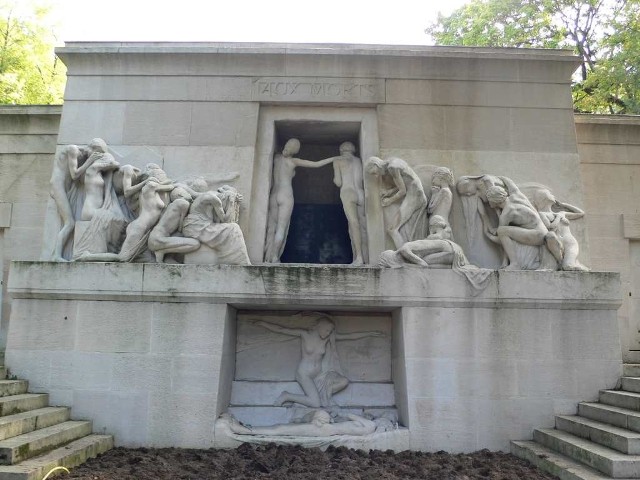 Cmentarz Père-Lachaise w Paryżu, Pomnik umarłym, Alberta Bartholomé'a