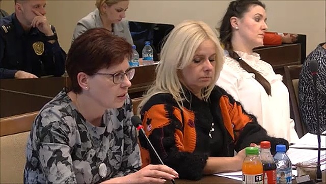 Radna Agnieszka Ignasiak (z lewej) uważa, że nazwy dla rond powinny być konsultowane z mieszkańcami.