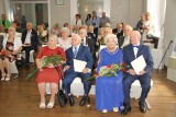 Jubileusze długoletnich związków małżeńskich w Tczewie. Medale i życzenia | ZDJĘCIA 