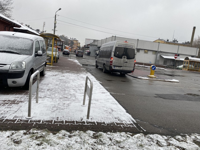 Minibus kursujący na linii Olkusz-Kraków