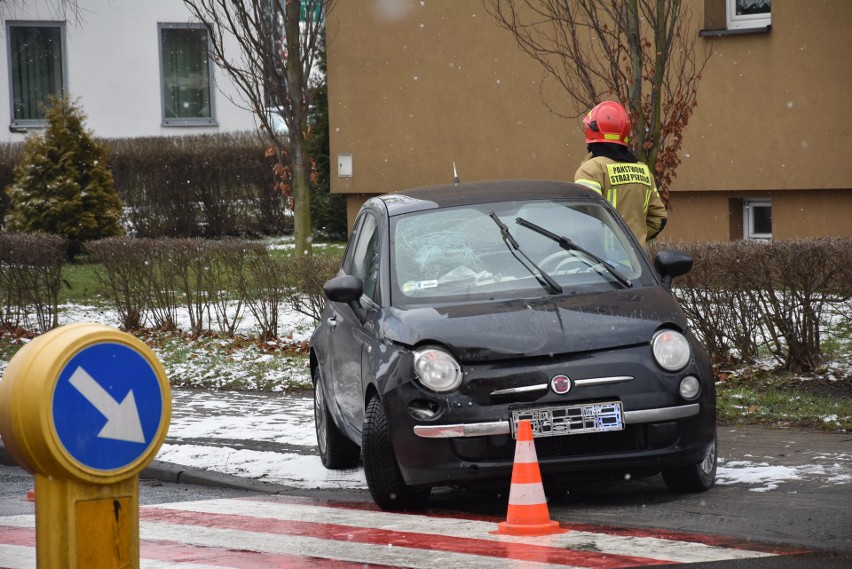 Wypadek w Rybniku na Wyzwolenia, w okolicach przejścia dla...