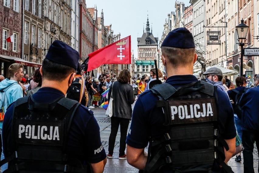 Bezpiecznie podczas sobotnich demonstracji w Gdańsku. Do sądu trafią co najmniej 3 wnioski o ukaranie za wykroczenia