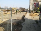 Jak długo jeszcze będą remontować Dąbrowskiego? Wiemy kiedy przez skrzyżowanie z ul. Kilińskiego pojedzie tramwaj i samochody [ZDJĘCIA]