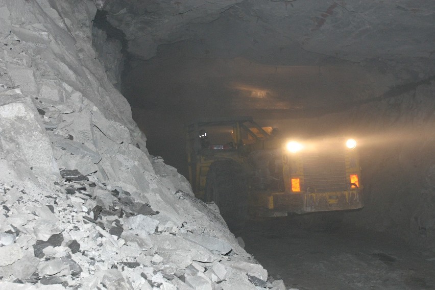W tragicznym wypadku w kopalni Rudna zginęło 4 górników. 4...